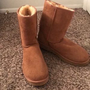 Classic Men’s Ugg S/N 5800